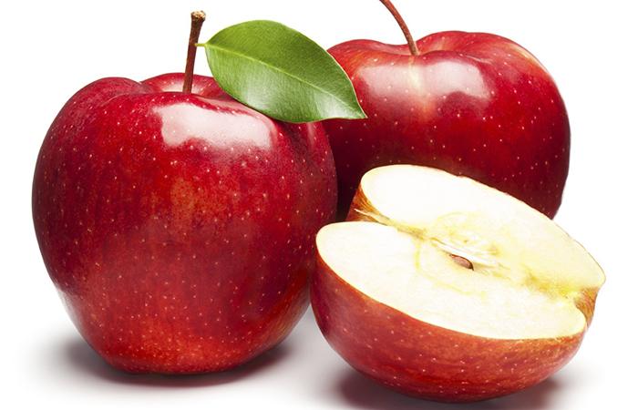 Nghiên cứu cho thấy rằng cả quả táo có tác dụng mạnh hơn trong điều trị các tế bào ung thư so với quả táo gọt vỏ.